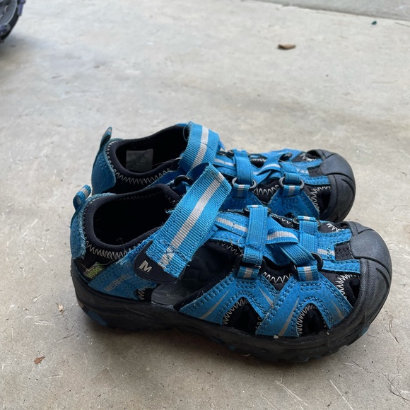 Merrell little boy shoes - Picture 2 of 3